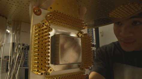 Dec 4, 2023 · Companies, countries battle to develop quantum computers | 60 Minutes 60 Minutes 2.72M subscribers Subscribe Subscribed 22K 1.7M views 2 months ago #quantumcomputer #news #science Companies... 